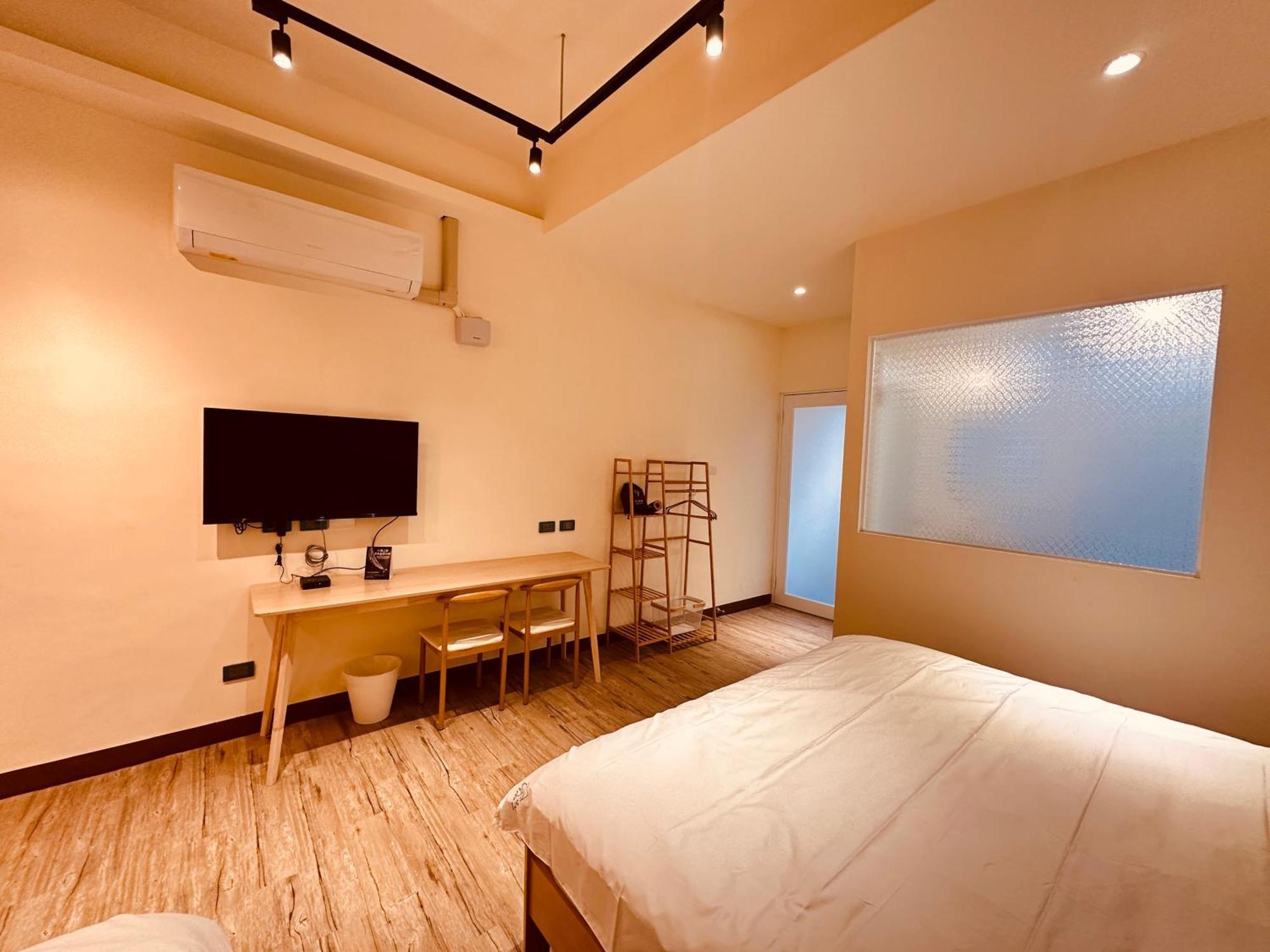 H-Khun Apartment Donggang Bagian luar foto