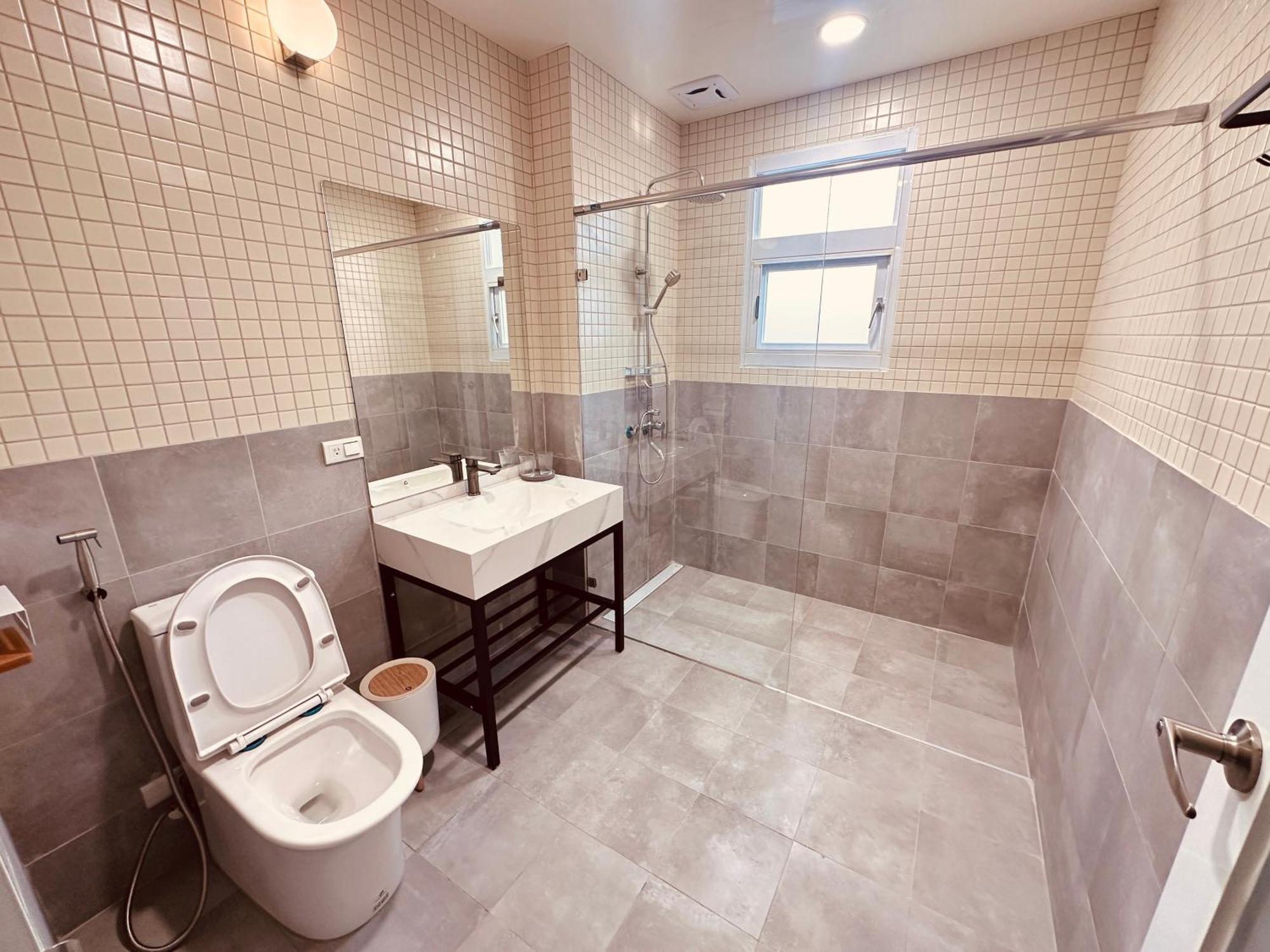 H-Khun Apartment Donggang Bagian luar foto