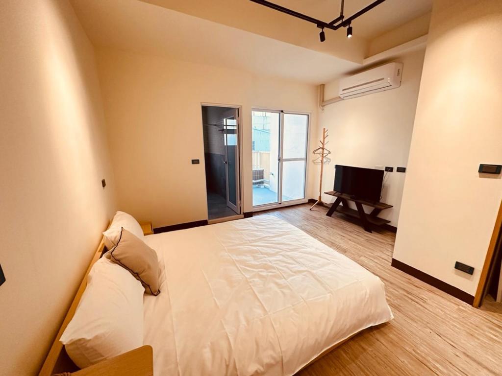H-Khun Apartment Donggang Bagian luar foto